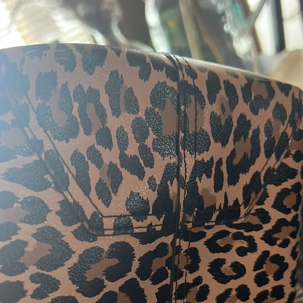 Kate Spade Reversible Tote - Picture 5 of 7